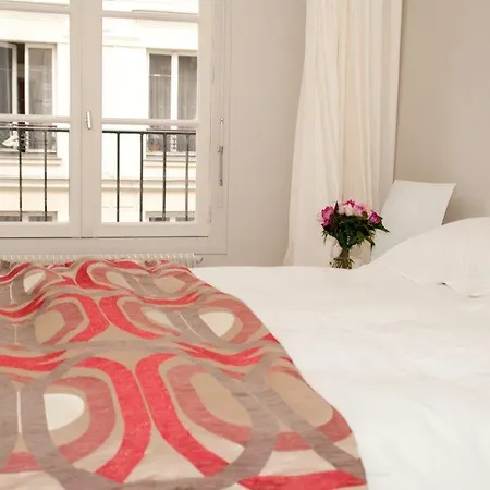 St Germain Des Pres, Apartment *
