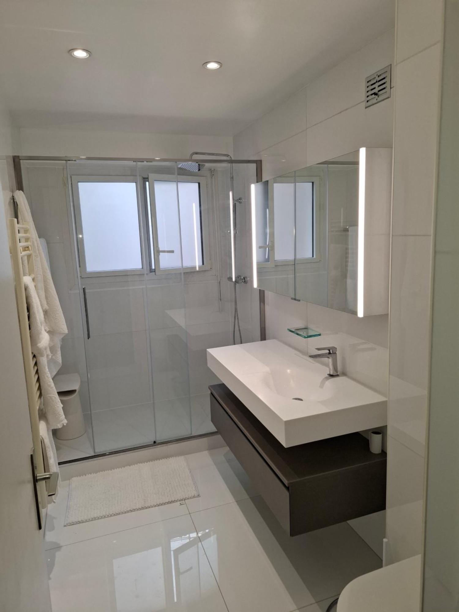 St Germain Des Prés, *